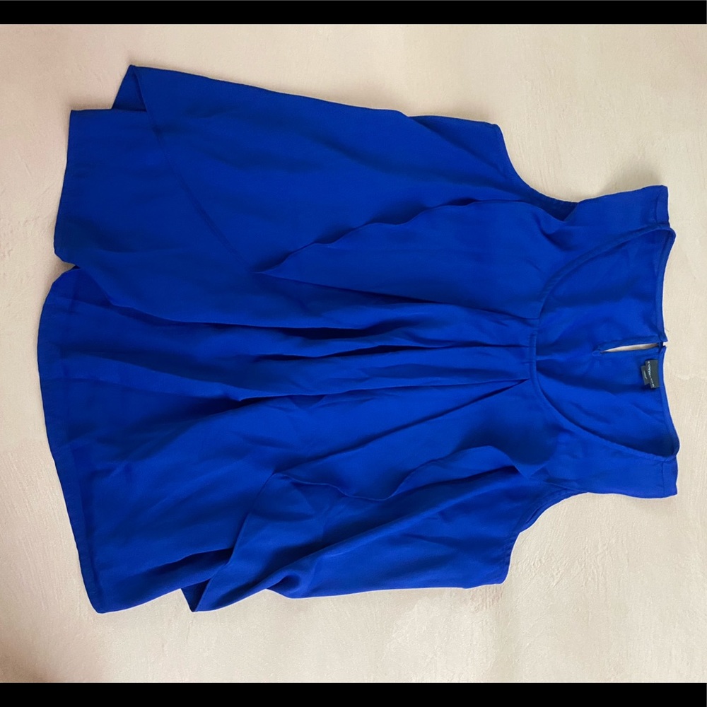 Melissa Paige Blue sleeveless blouse